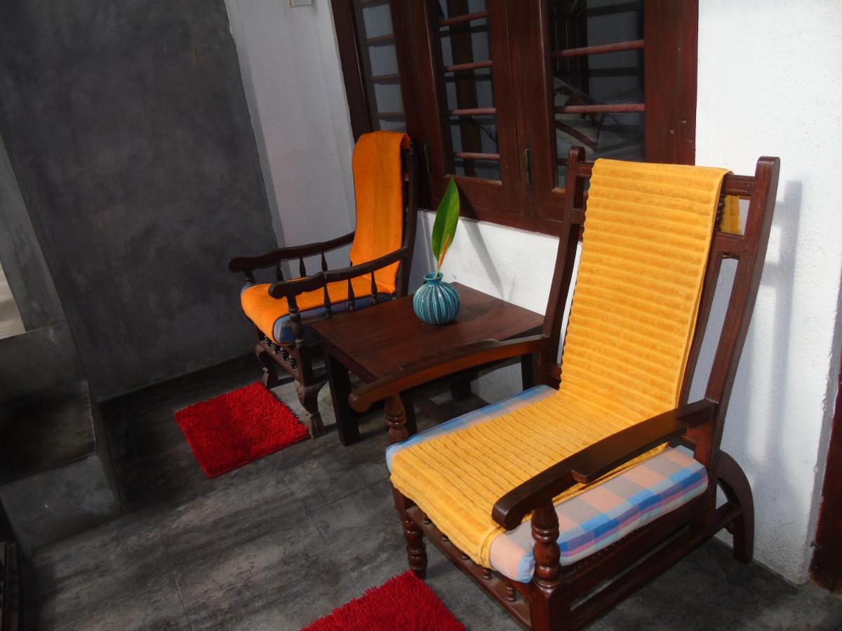 Banana Beach Unawatuna Exterior photo
